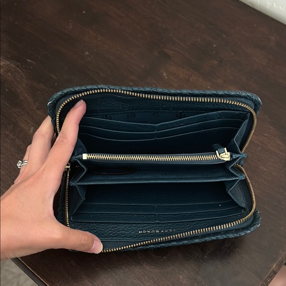 Tory Burch Teal Leather Marion Whipstitch Long Continental Zip Wallet - Picture 5 of 8